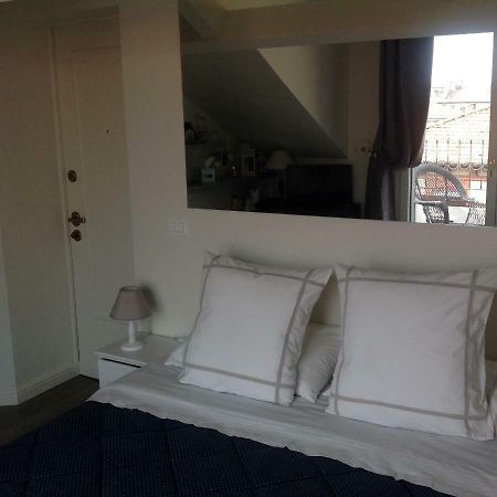 Apartment Pied A Terre With Terrazza In Milan City Center Eksteriør billede