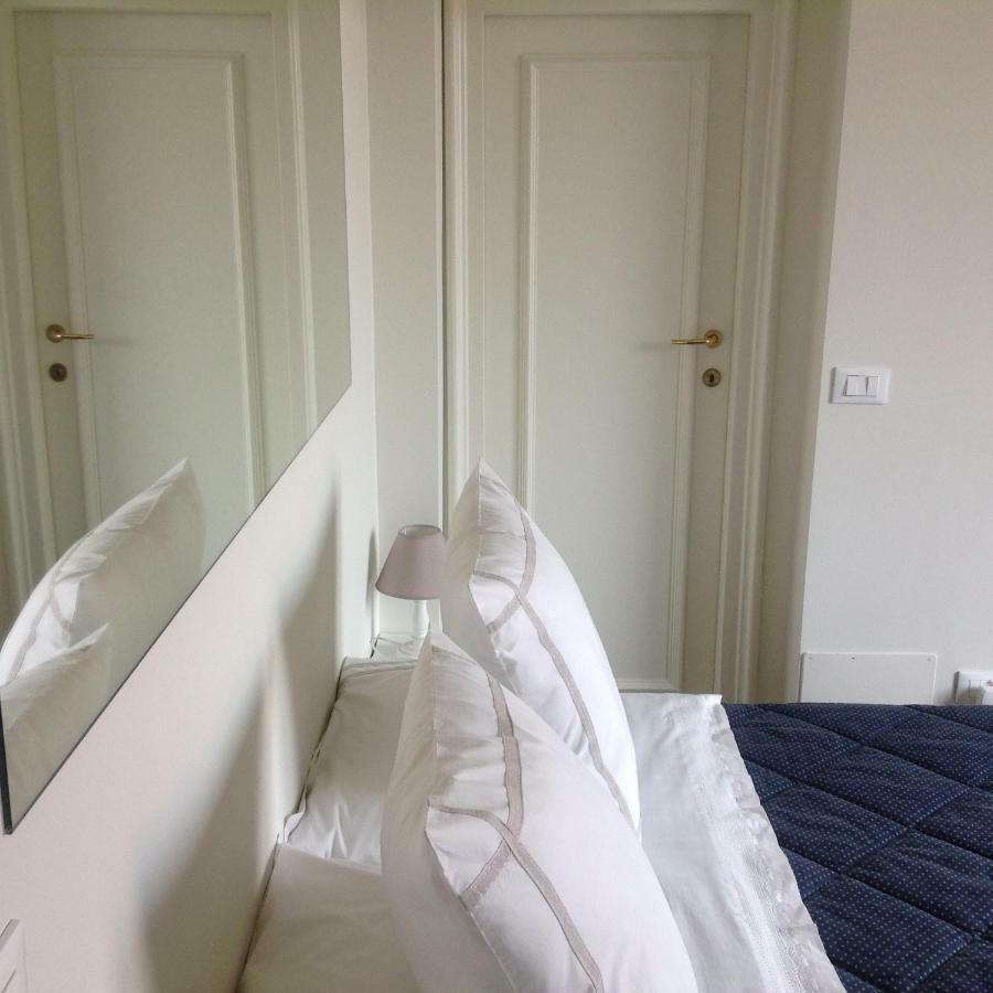 Apartment Pied A Terre With Terrazza In Milan City Center Eksteriør billede